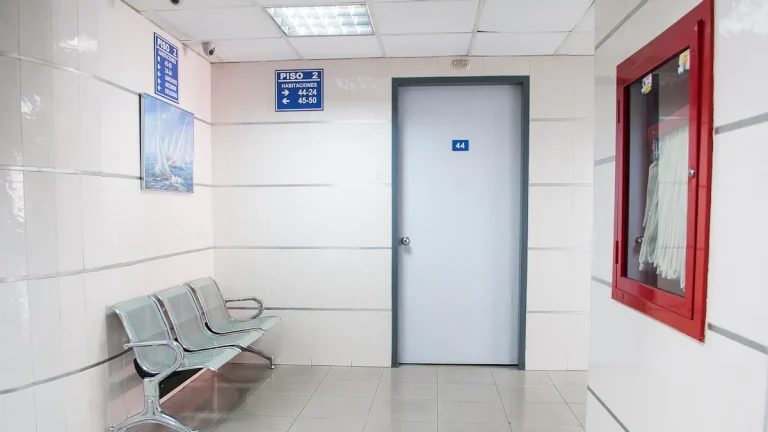 Exploring the Best Applications for Commercial Vinyl Sheet Flooring