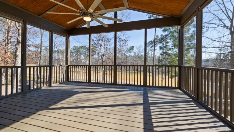How to Pick the Best SPC Vinyl Plank Flooring for Your Patio