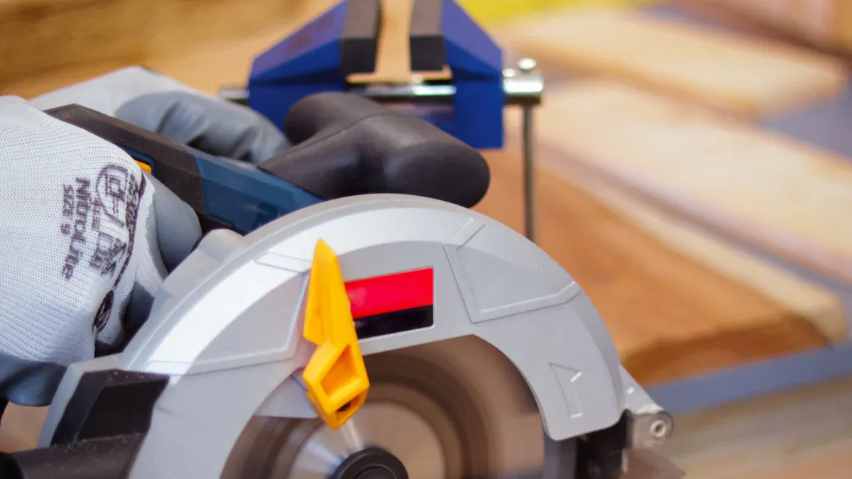 Using Electric Saws for Cutting Laminate Flooring