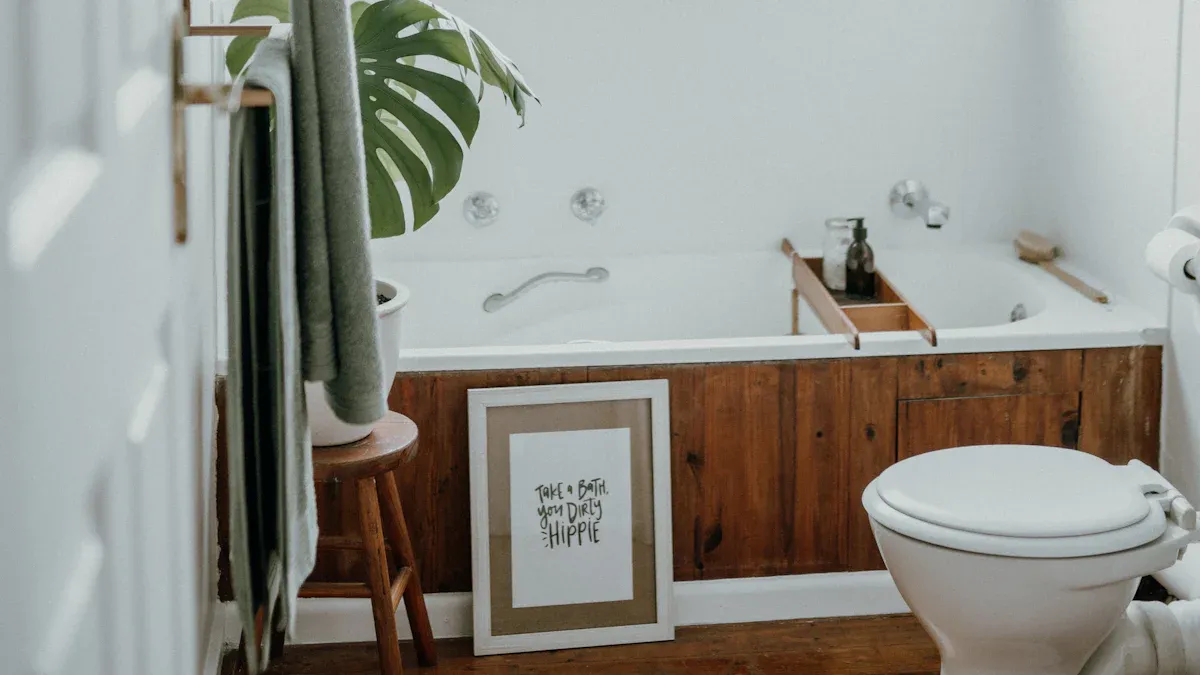 Your 2025 Guide to Hardwood Floors in the Bathroom