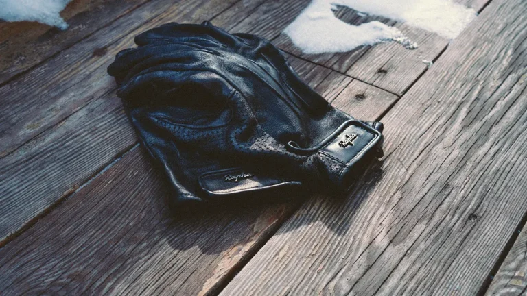 Avoid These Common Mistakes When Laying Vinyl Plank Flooring in Extreme Weather