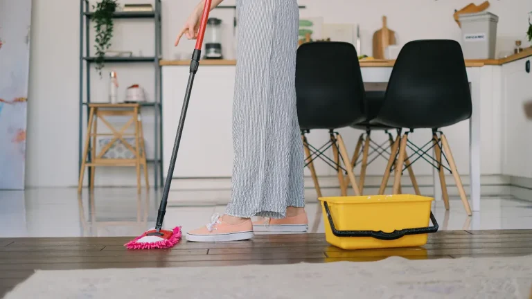 How to Shine Vinyl Plank Flooring Like a Pro Every Time