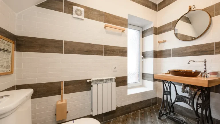 Waterproof vinyl flooring for bathrooms keeps peace in apartments