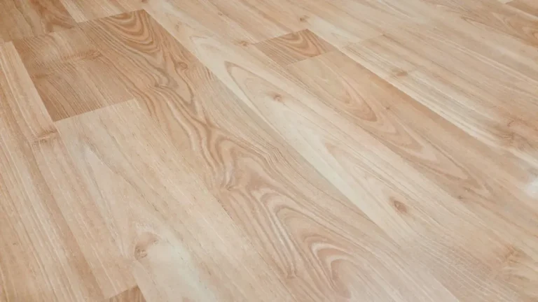 Simple ways to select colors and patterns for under vinyl flooring that look fresh for years